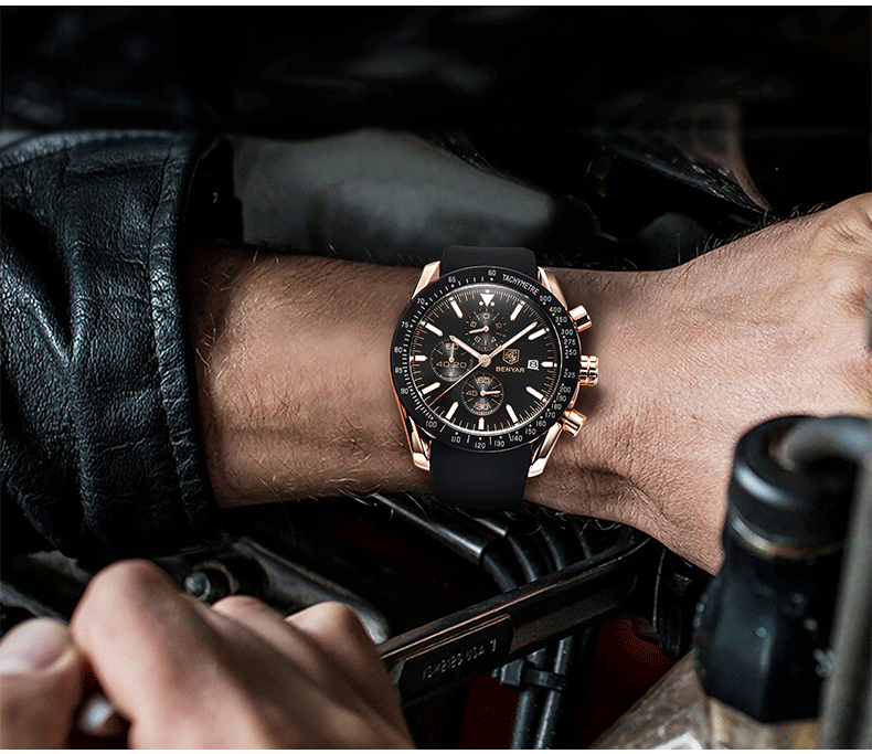 22 Men's Chronograph Round Quartz Watch