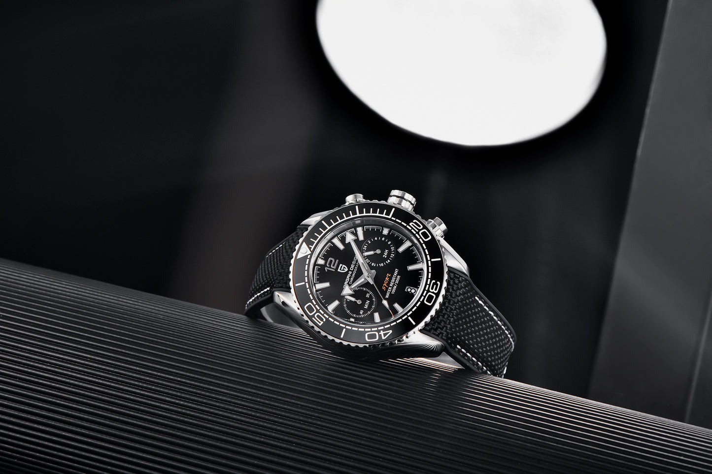 376 Men's Fashion Quartz Watch