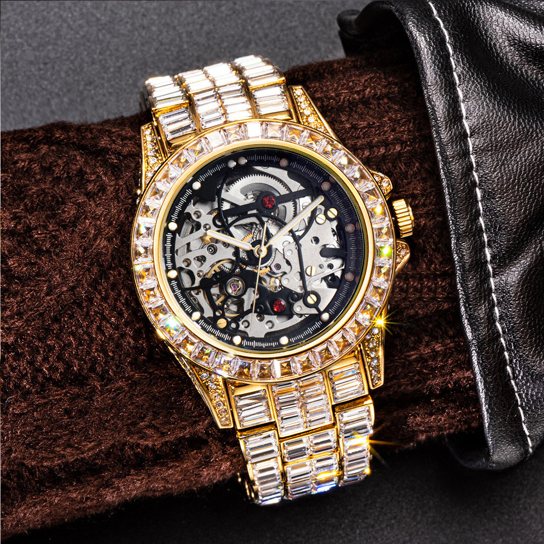 76 Men's Round Automatic Watch
