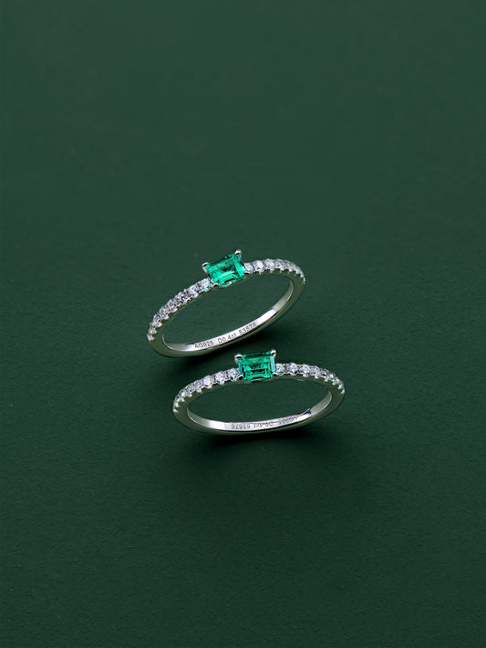 813 Women's Fashion Emerald Sterling Silver Ring