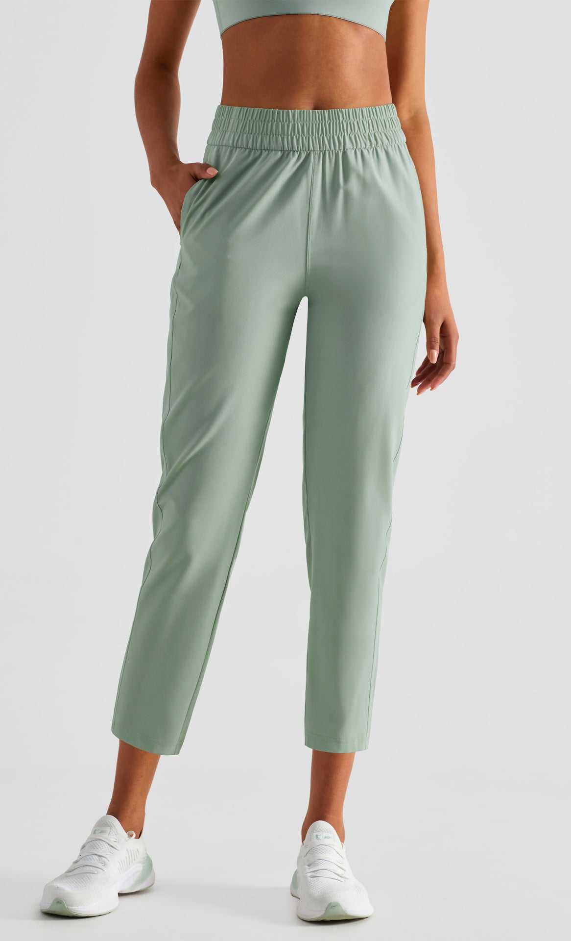 Cropped Jogger Pants With Pockets